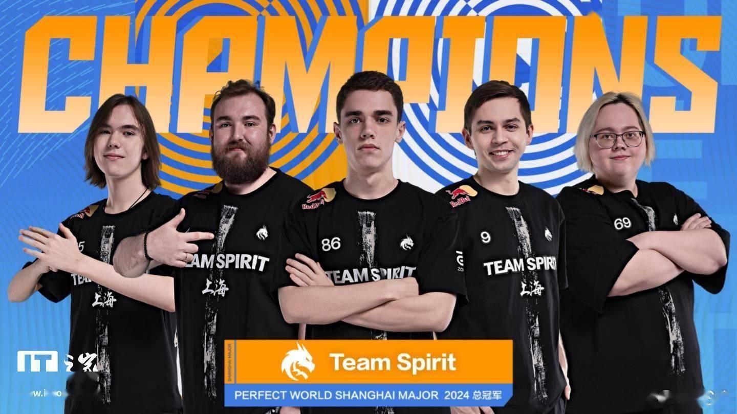 隐蔽骗术：揭秘“高科技变牌桌垫”如何通过液晶技术瞬间切换花色。（隐形作弊揭秘：液晶变牌桌垫如何瞬间切换牌面花色）